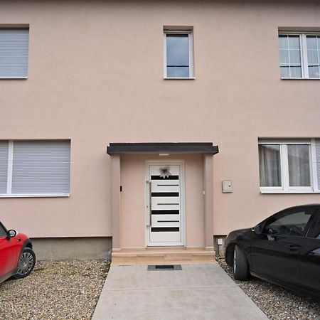 Studio Apartmani Emili Apartman Br 2 Биелина Экстерьер фото